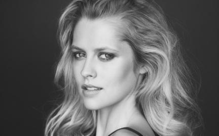 Piękna Teresa Palmer twarzą marki Artistry