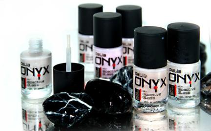 Emalia do paznokci Onyx Delia