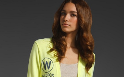 Cytrynowe hity w Revolve Clothing
