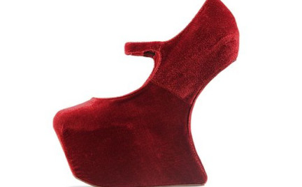 Nocna super seria Jeffreya Campbella
