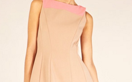 Hit: pastelowa sukienka Oasis