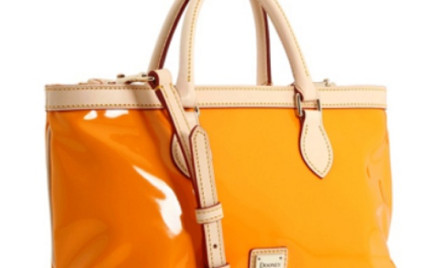 Postaw na kolor: torebka Dooney Bourke