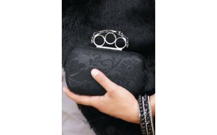 Torebka Next - udana wersja projektu Alexander McQueen