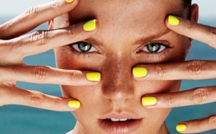 Manicure Flash: manicure na sezon plażowy 2012