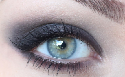 Makijaż: Guerlain 2011 smoky i czerwone usta